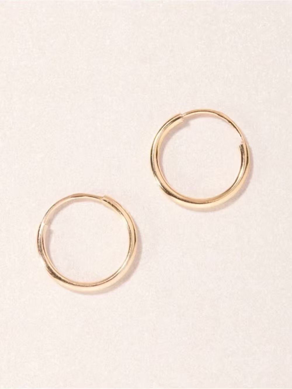 CATBIRD Classic Gold Hoop Earrings